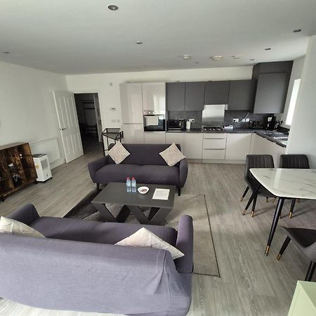 Luxury 2Bedroom - 2Bath - Prime Location - Patio Harrow on the Hill Eksteriør bilde