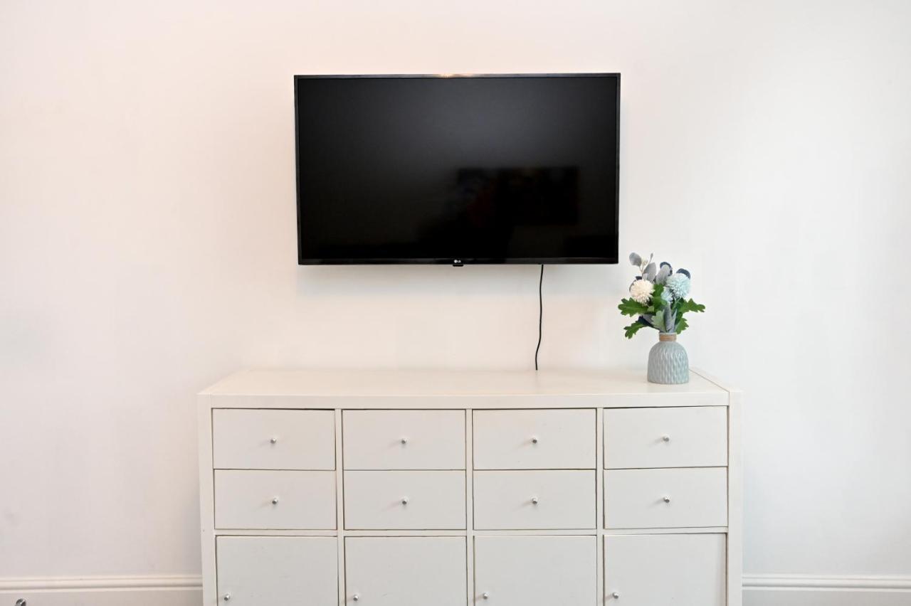 Luxury 2Bedroom - 2Bath - Prime Location - Patio Harrow on the Hill Eksteriør bilde